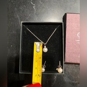 Gordon Jewelers pearl diamond pendent and earrings